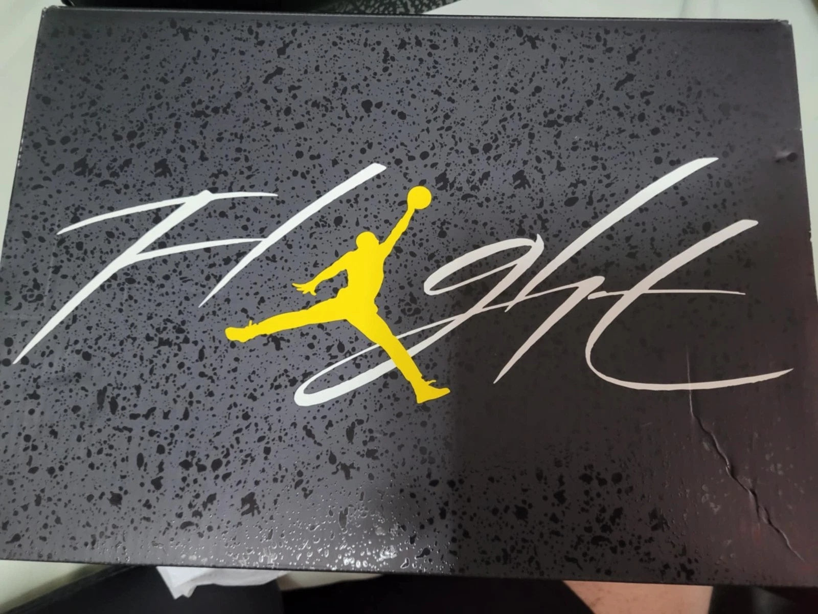 Jordan 4 Retro Black Tour Yellow DH6927-017