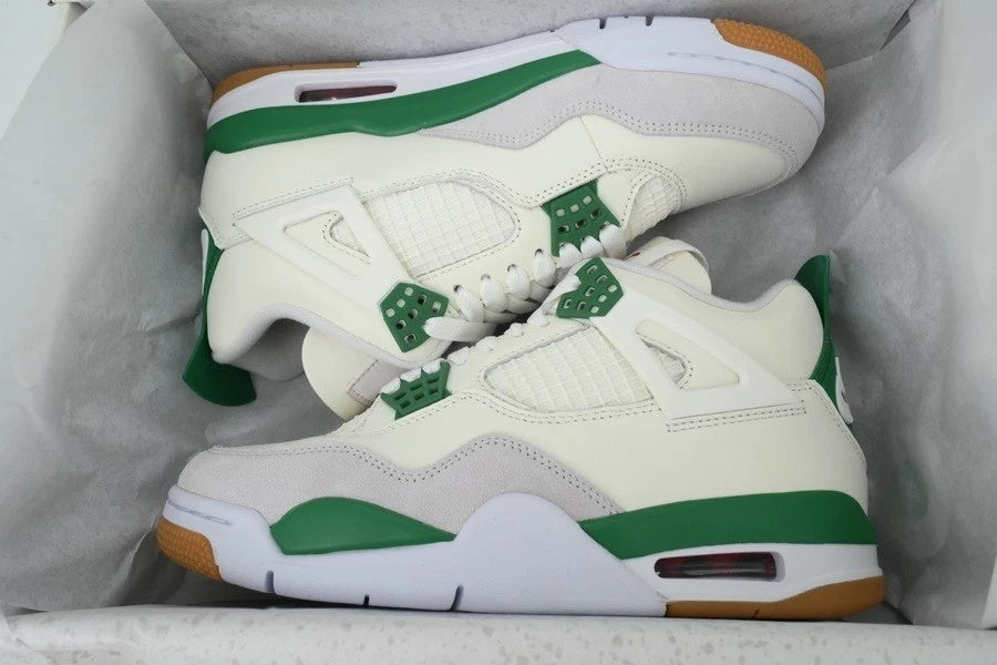 Nike Air Jordan 4 Retro SP Pine Green DR5415-103